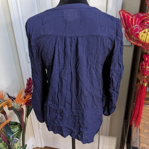 Moving Sale!  💘 Maeve Blue Pintuck Peasant Blouse Women’s Size 4 - Picture 3 of 6